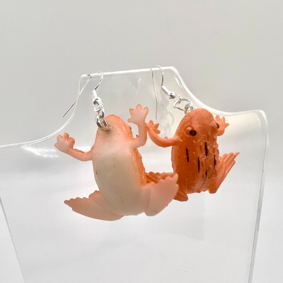 Bull Frog Earrings - Animal Earrings - Zoo Earrings - Teacher Earrings - Farm - Picture 3 of 10